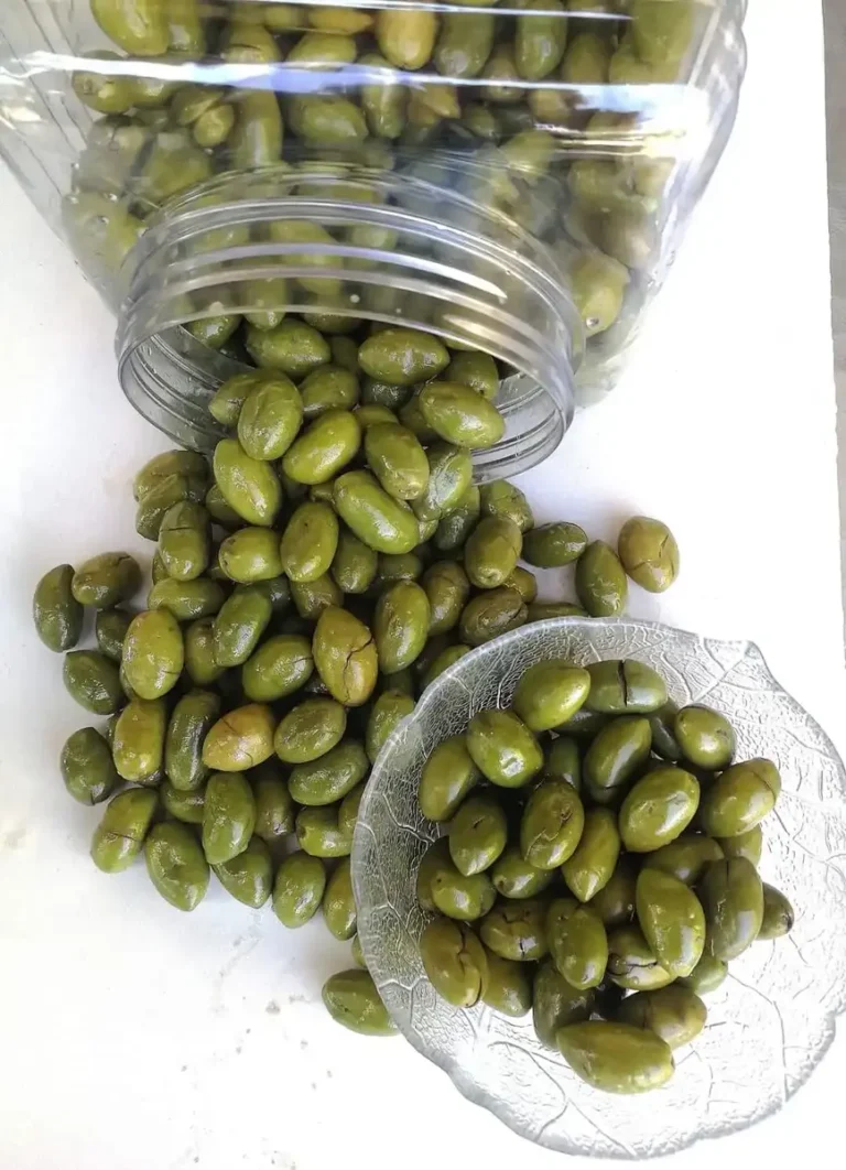 Read more about the article Τσακιστές Ελιές